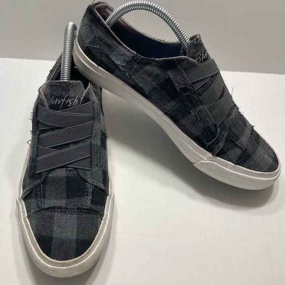 Blowfish Shoes - Blowfish Distressed Plaid Shoes Women’s Size 8